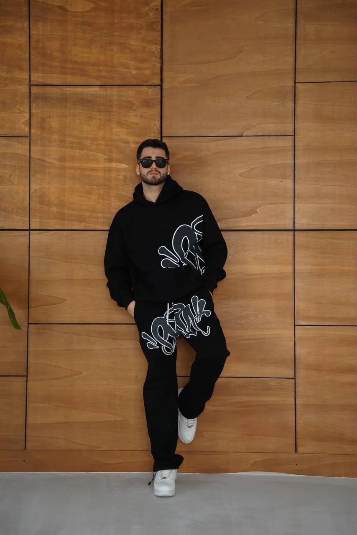 Erkek Kapüşonlu Eşofman Takım Graffiti Baskılı Oversize Rahat Kalıp, Kanguru Cepli, Streetwear Tarzında Premium Ürün 3 iplik Pamuklu - Siyah